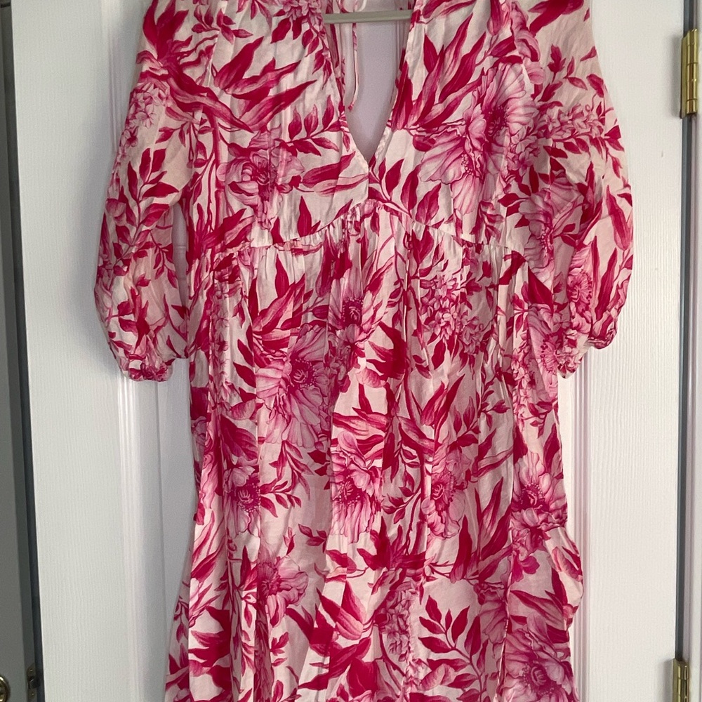 H&M Pink and White Floral Top